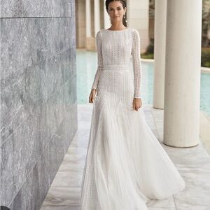 Rosa Clara White Long Sleeve Bishop Sleeve Gown, never worn